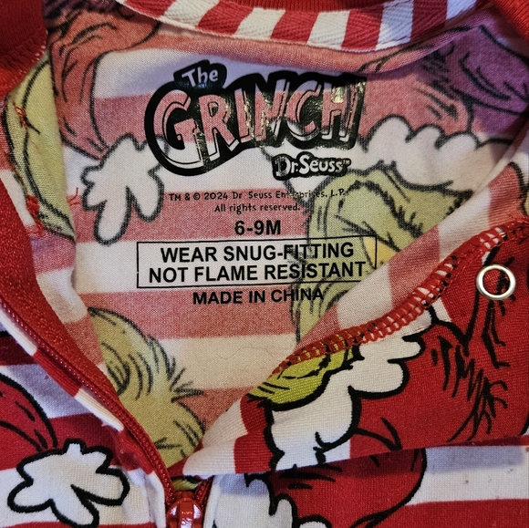 Dr. Seuss Grinch Family Holiday PJ Set - Picture 8 of 9